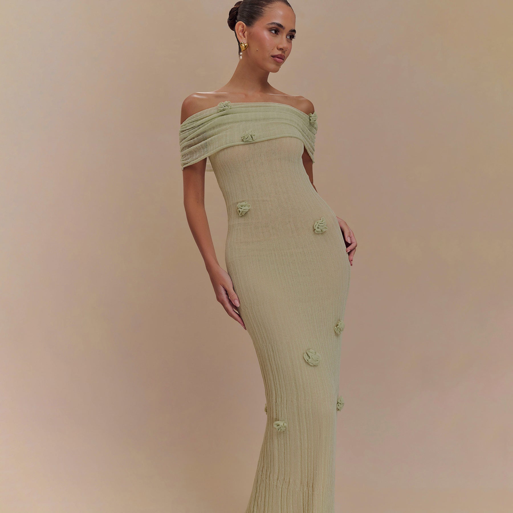 Weiches, schulterfreies Maxikleid mit Blumenmuster