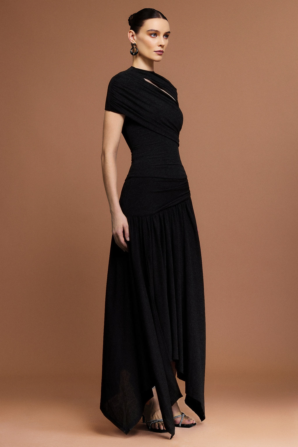 Gaki Short Sleeves Asymmetric Folds Top And Skirt Two-Piece Set