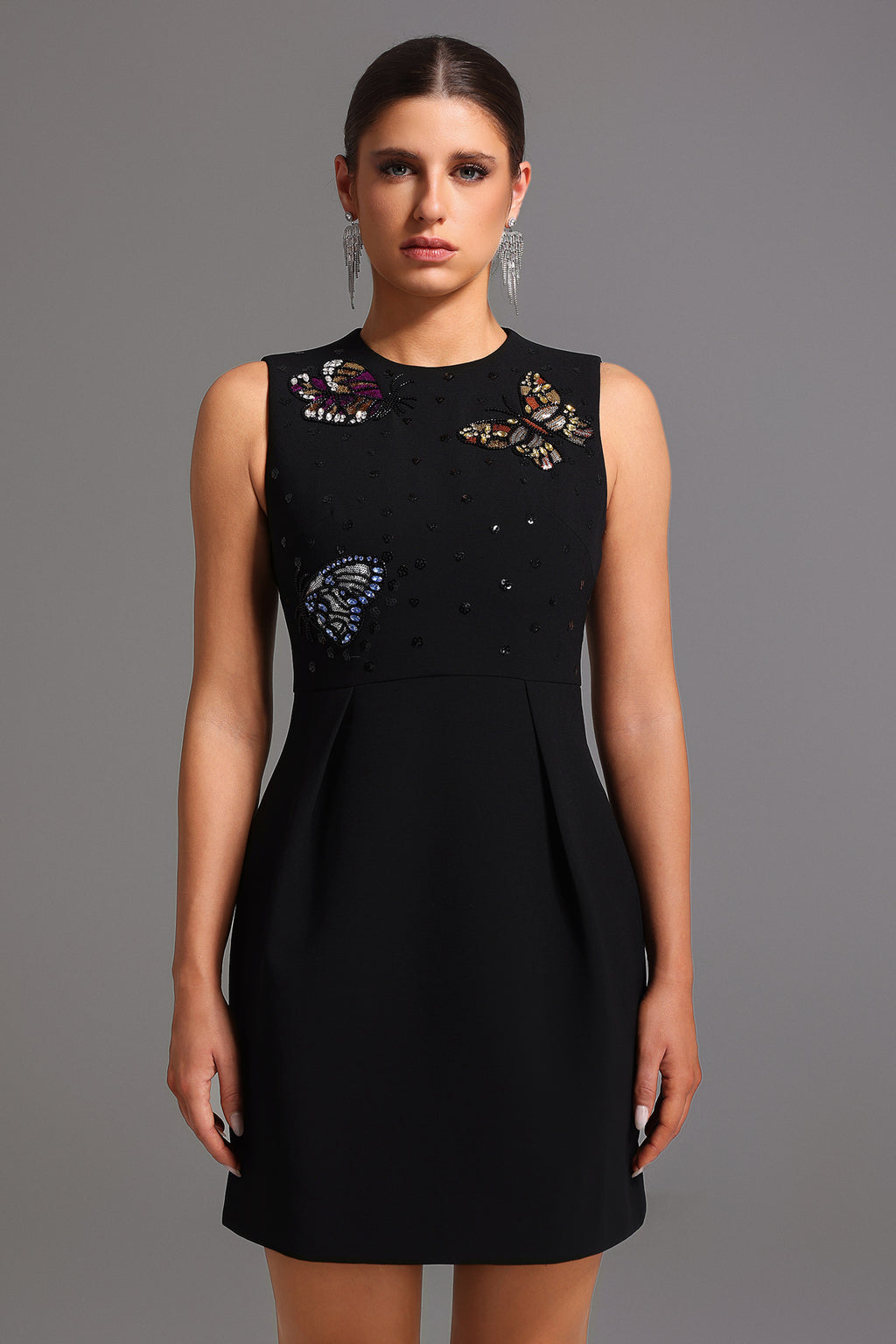 Lyla Sleeveless Round Neck Sequins Mini Dress