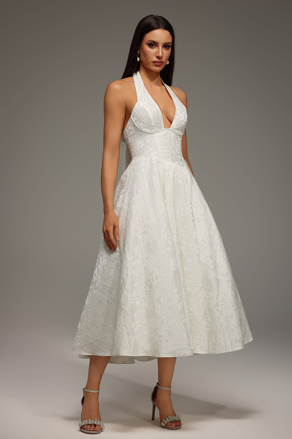 Rinaka Sleeveless Halter Jacquard W eaving Midi Dress