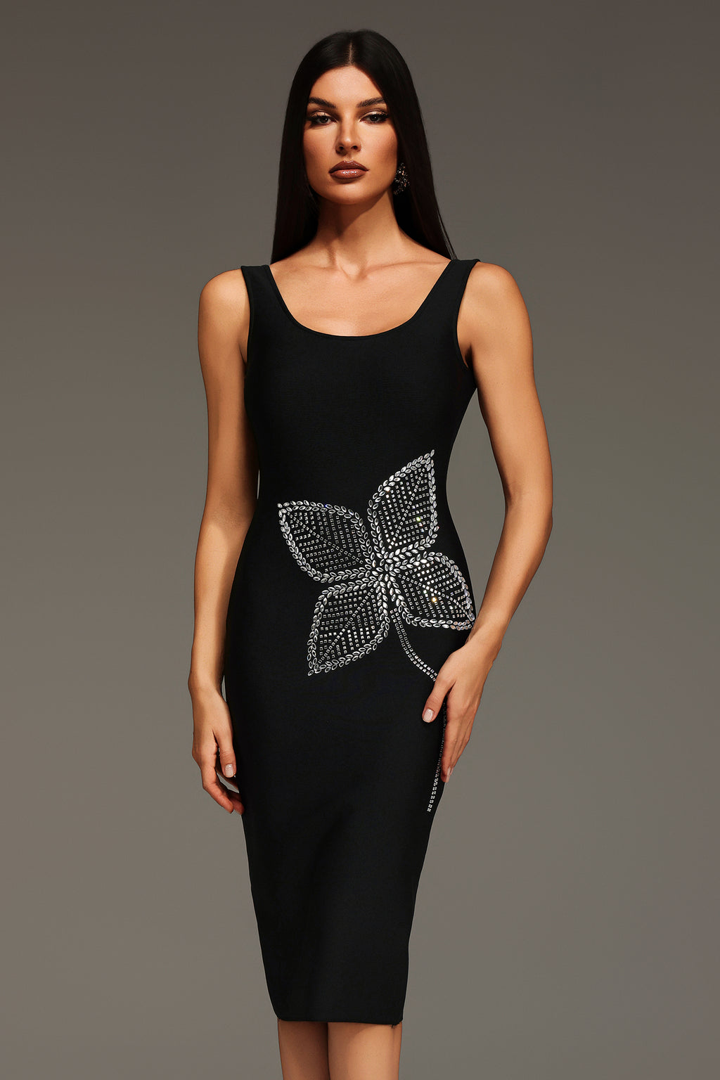Weirdo Sleeveless Diamond Flowers Bandage Midi Dress