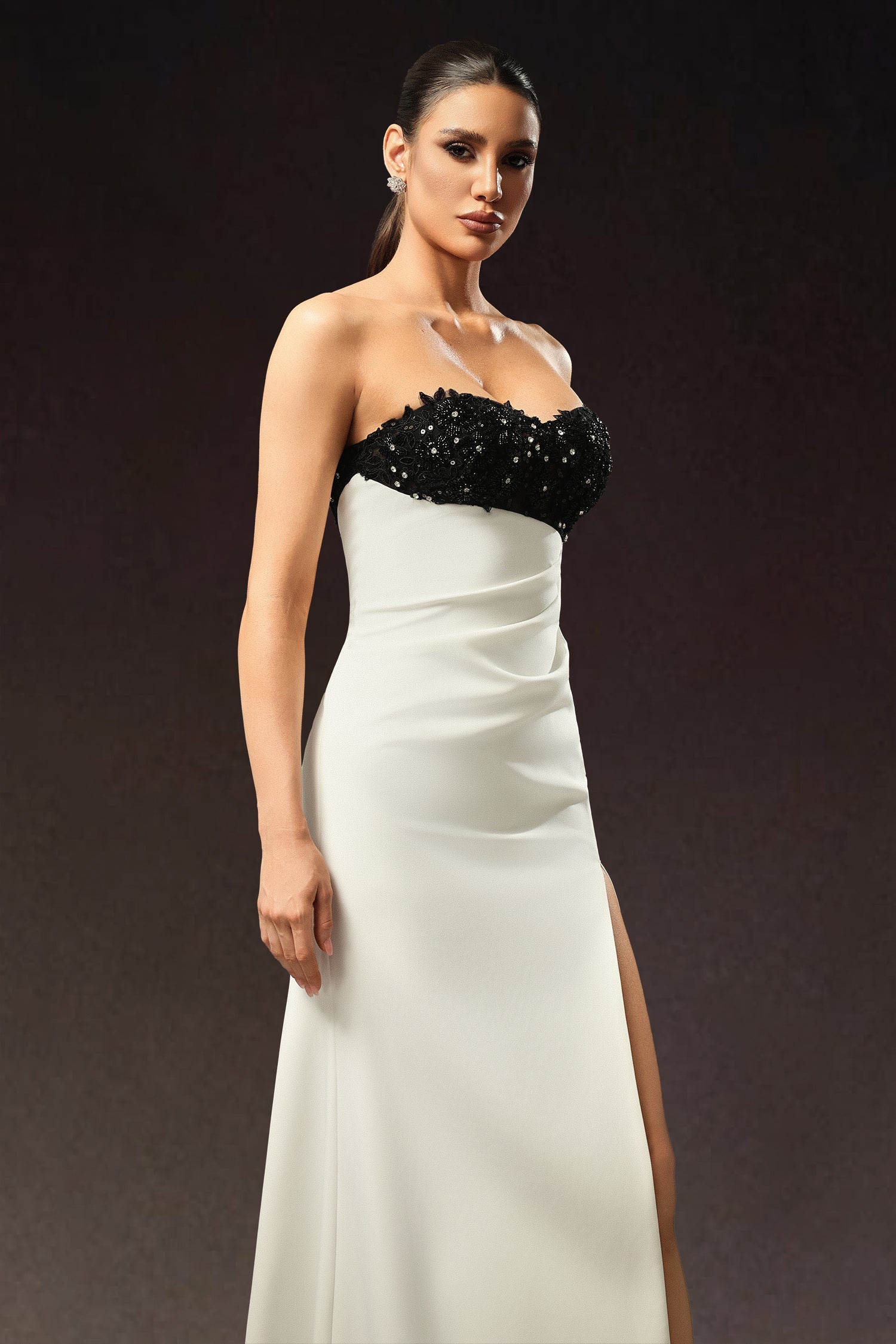 Olivia Sleeveless Diamond Flower Slit Maxi Dress