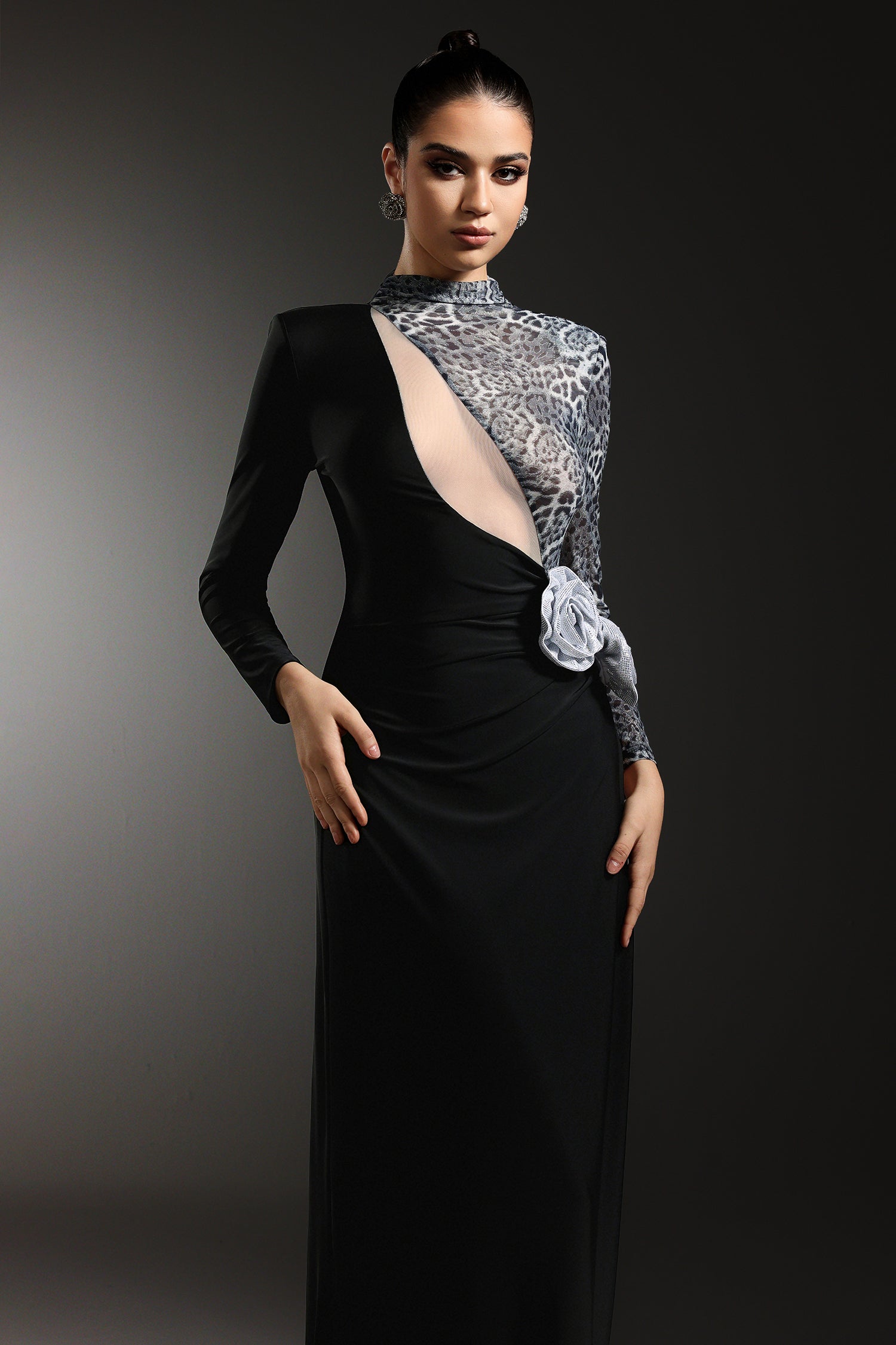 Wenie Long Sleeves Flower Slit Maxi Dress