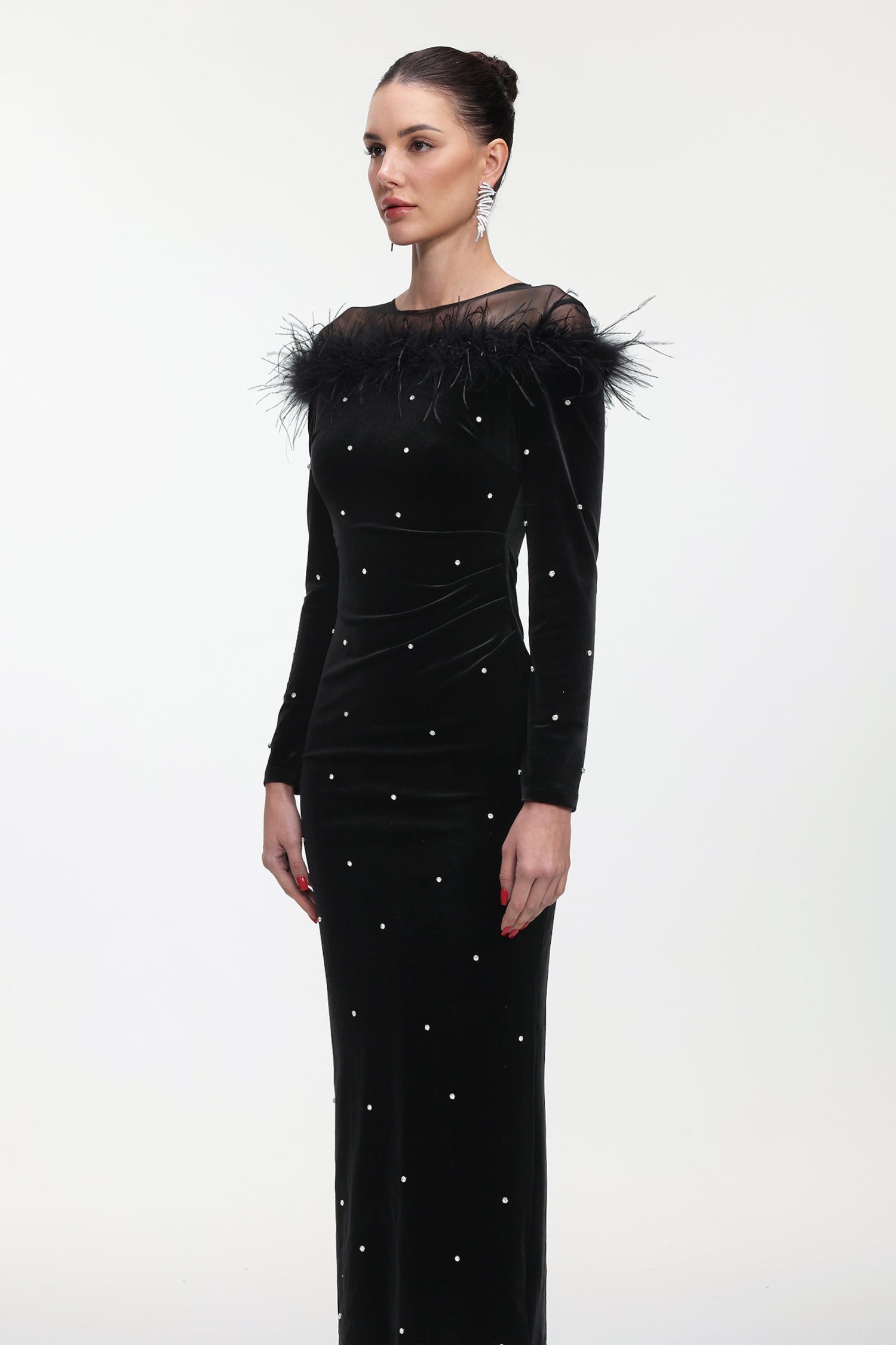 Yamaly Glamorous Contour Long Sleeve Crystal Feather Velvet Maxi Dress