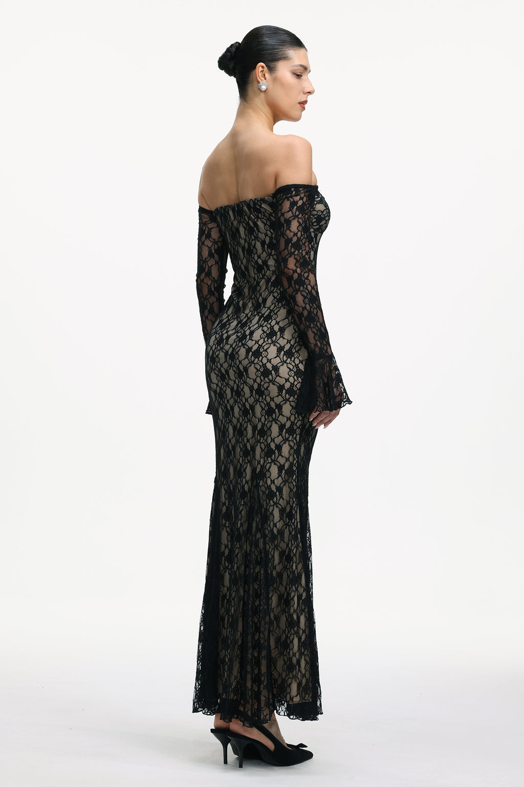Salla Romantic Flowy Off Shoulder Long Sleeve Lace Maxi Dress