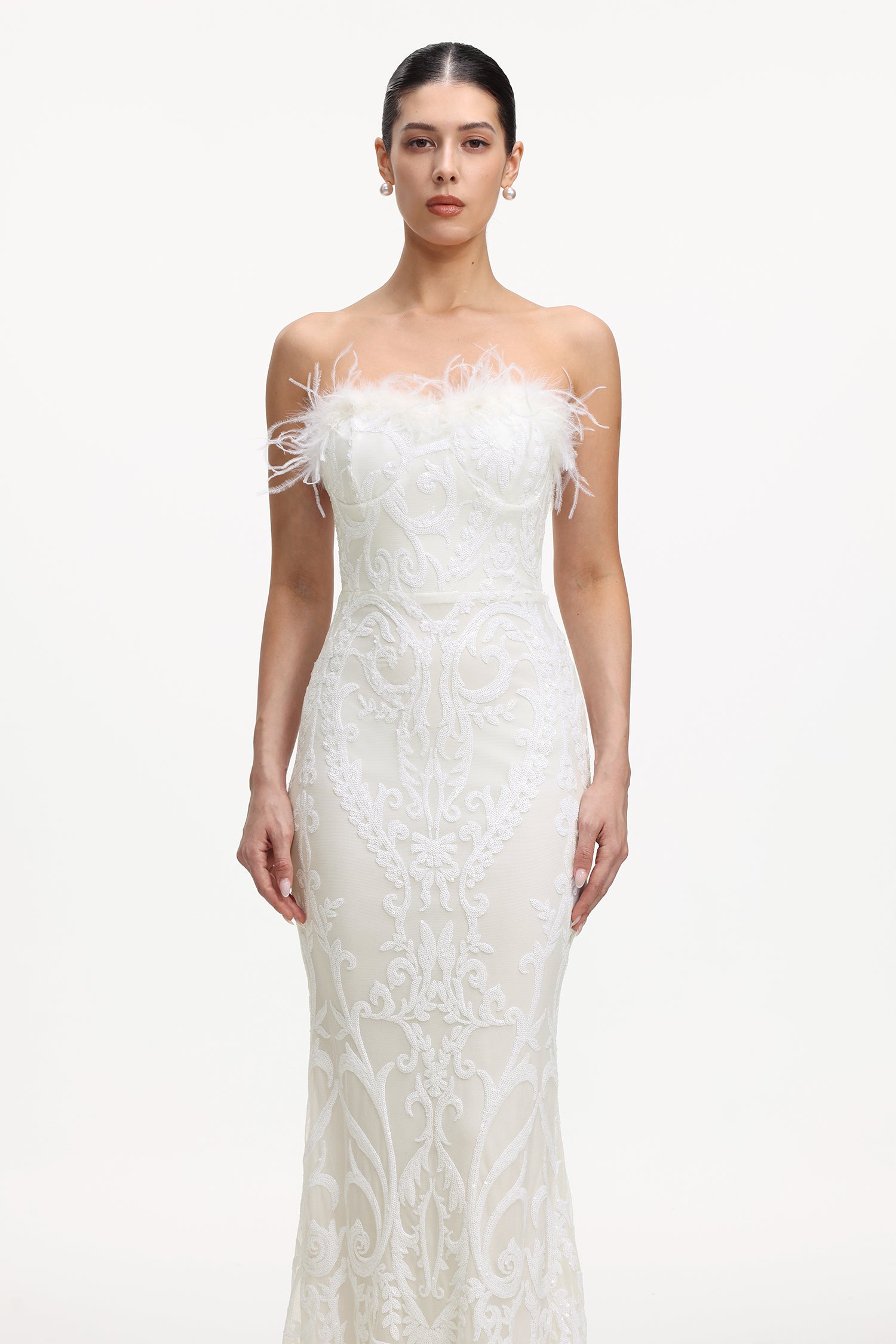 Millipin Chic Contour Strapless Feather Lace Maxi Dress