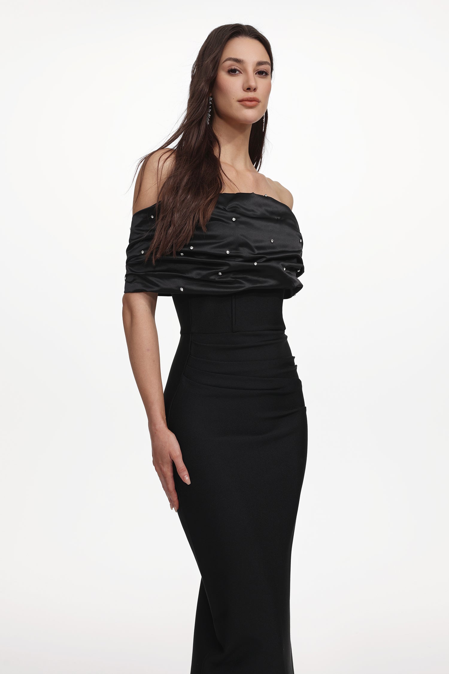 Saha Elegant Contour Off Shoulder Rhinestone Pleated Maxi Dress