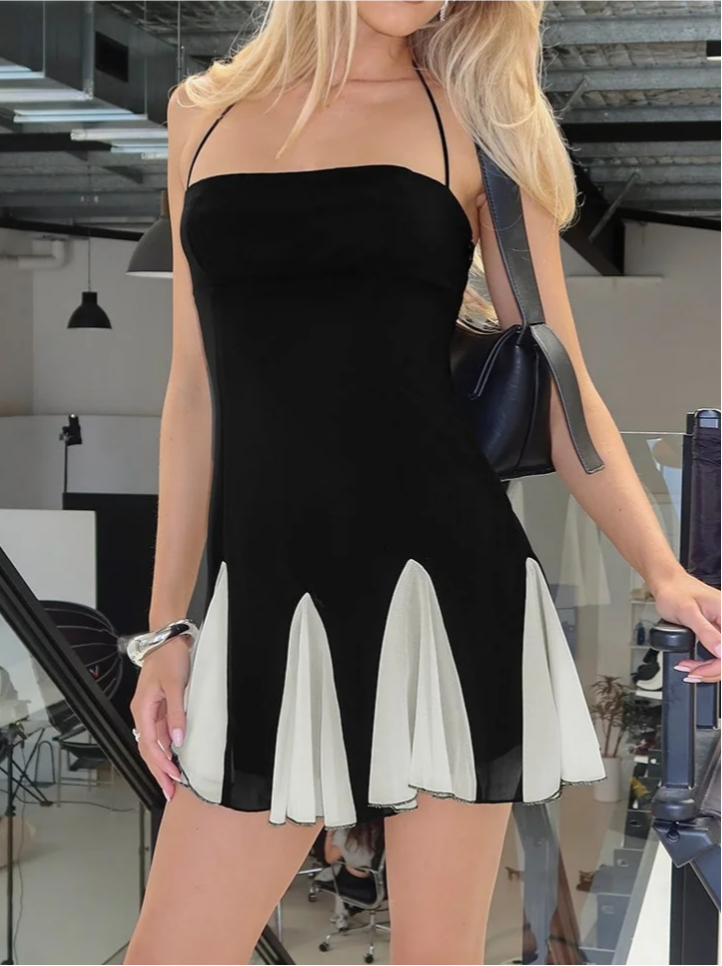 Chic Contrast Panel Mini Dress