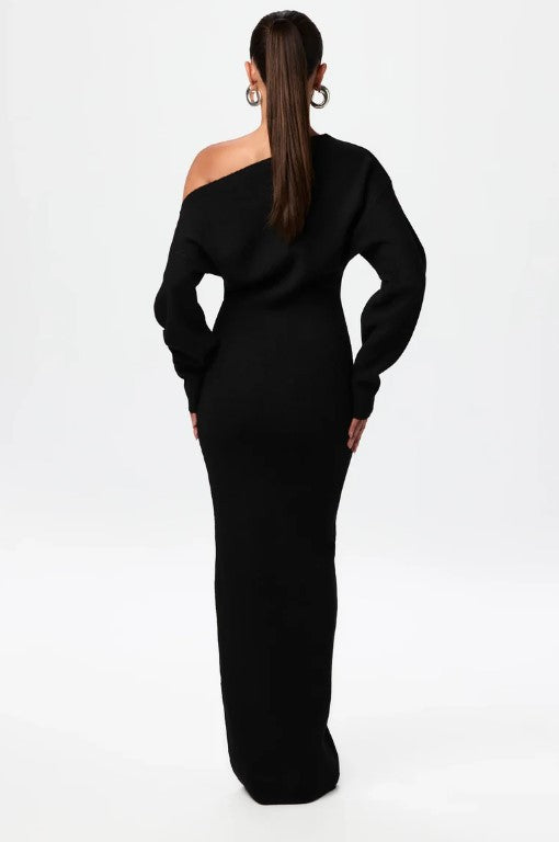 Banquet Mysterious Charm Off-Shoulder Maxi Dress