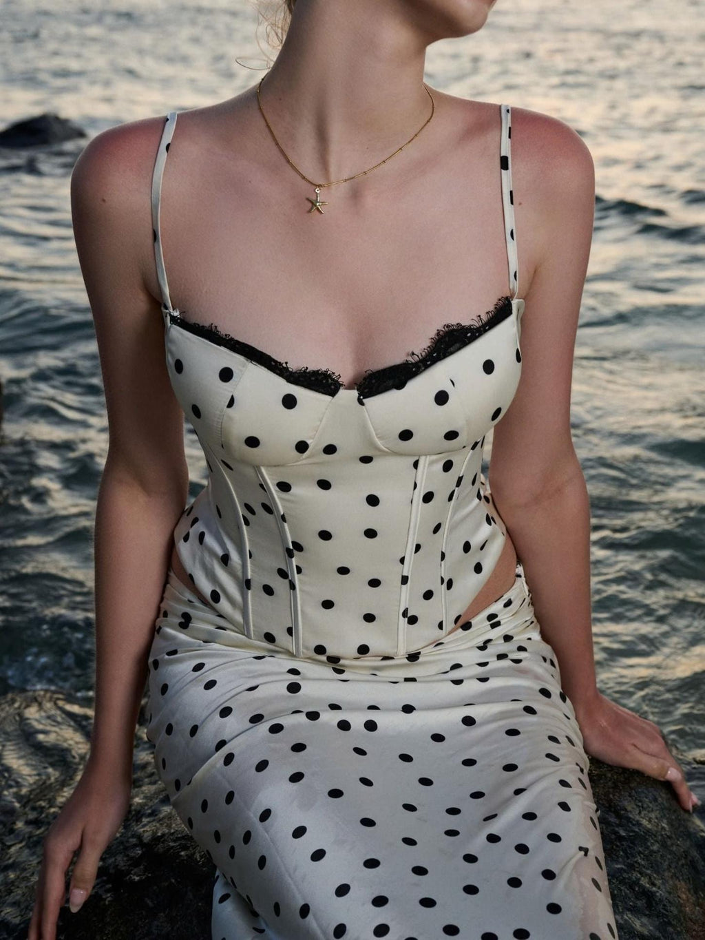 Coastal Polka Sculpted Set